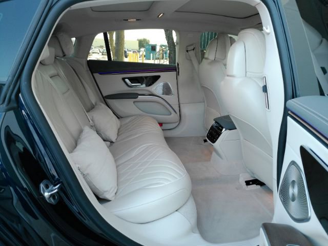 Used 2023 Mercedes-Benz EQS 450+ Sedan image 27