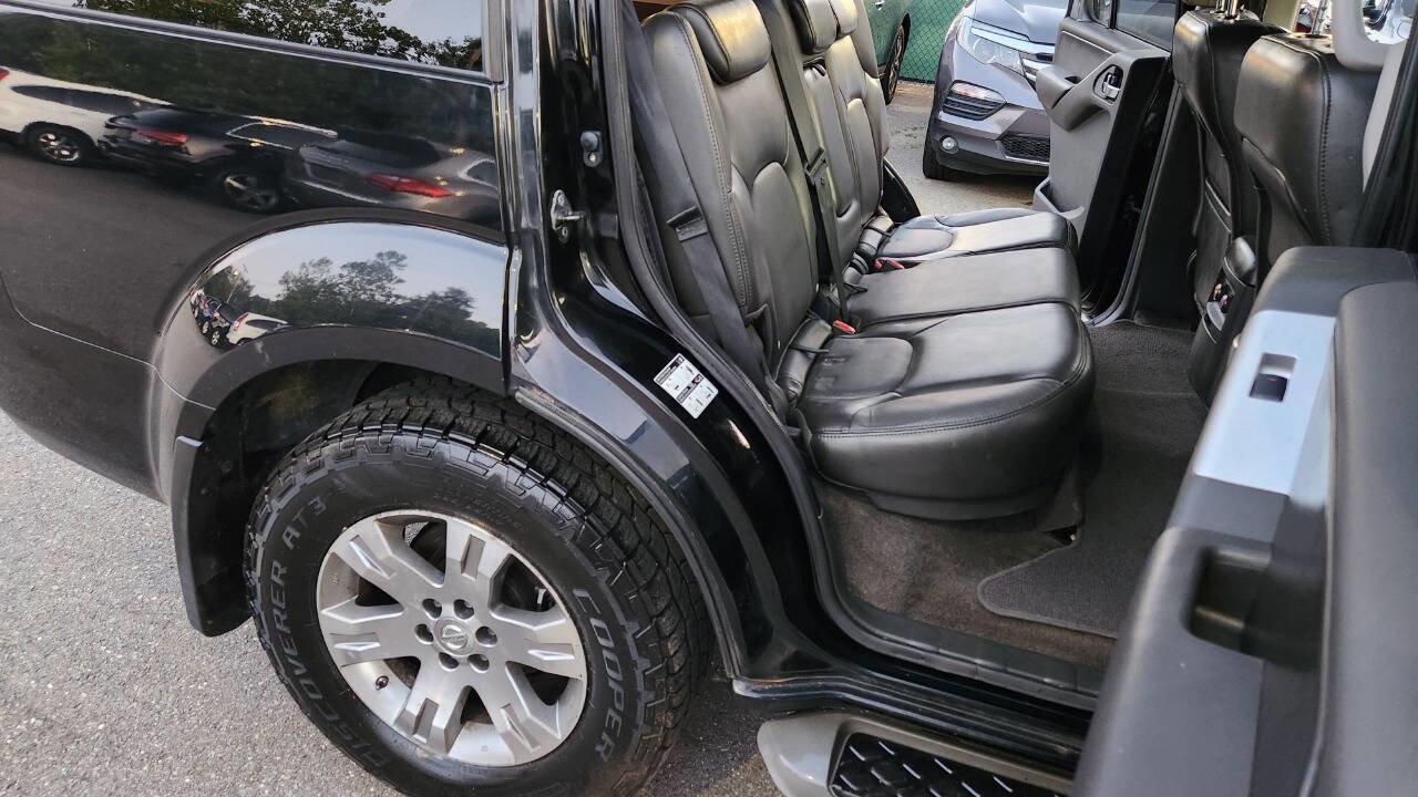 Used 2011 Nissan Pathfinder Silver image 42