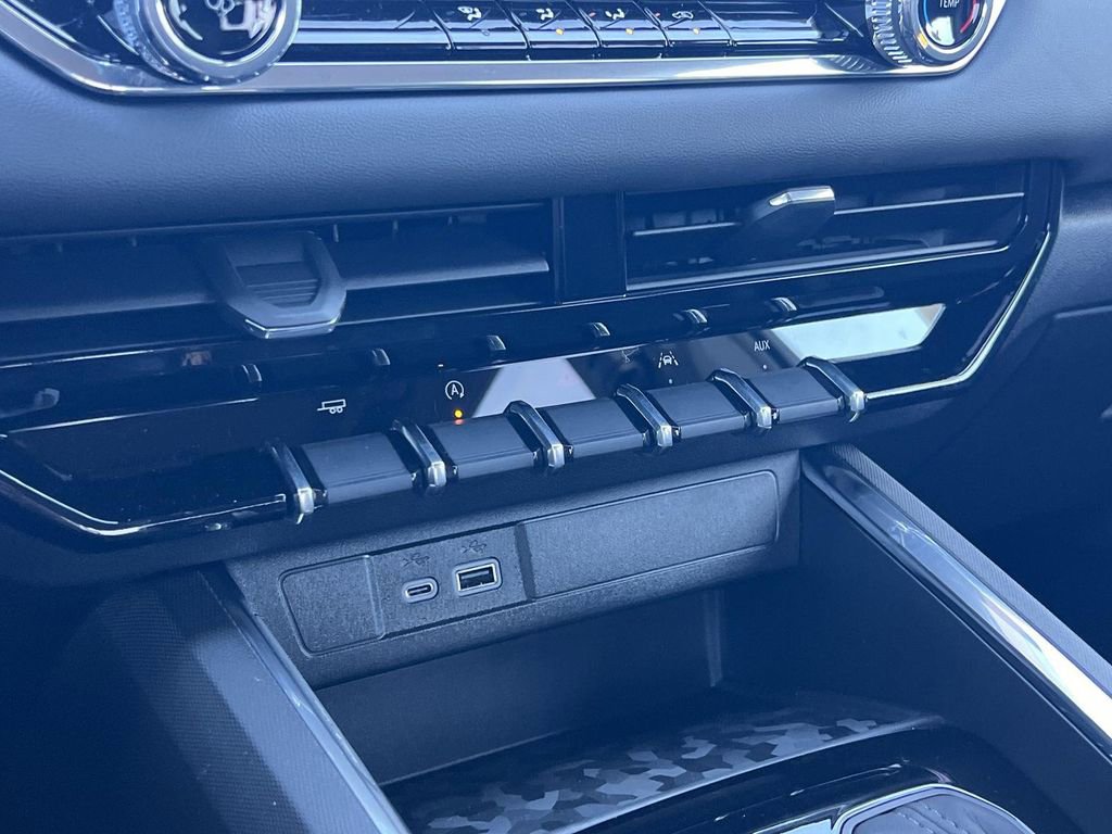 New 2026 GMC Canyon Elevation image 20