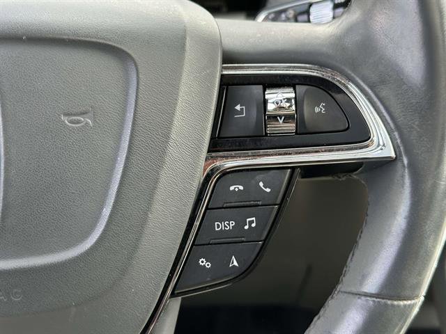 Used 2022 Lincoln Nautilus Reserve w/ Monochromatic Package image 16