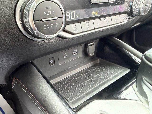 Used 2025 Nissan Altima 2.5 SR w/ SR Premium Package image 36