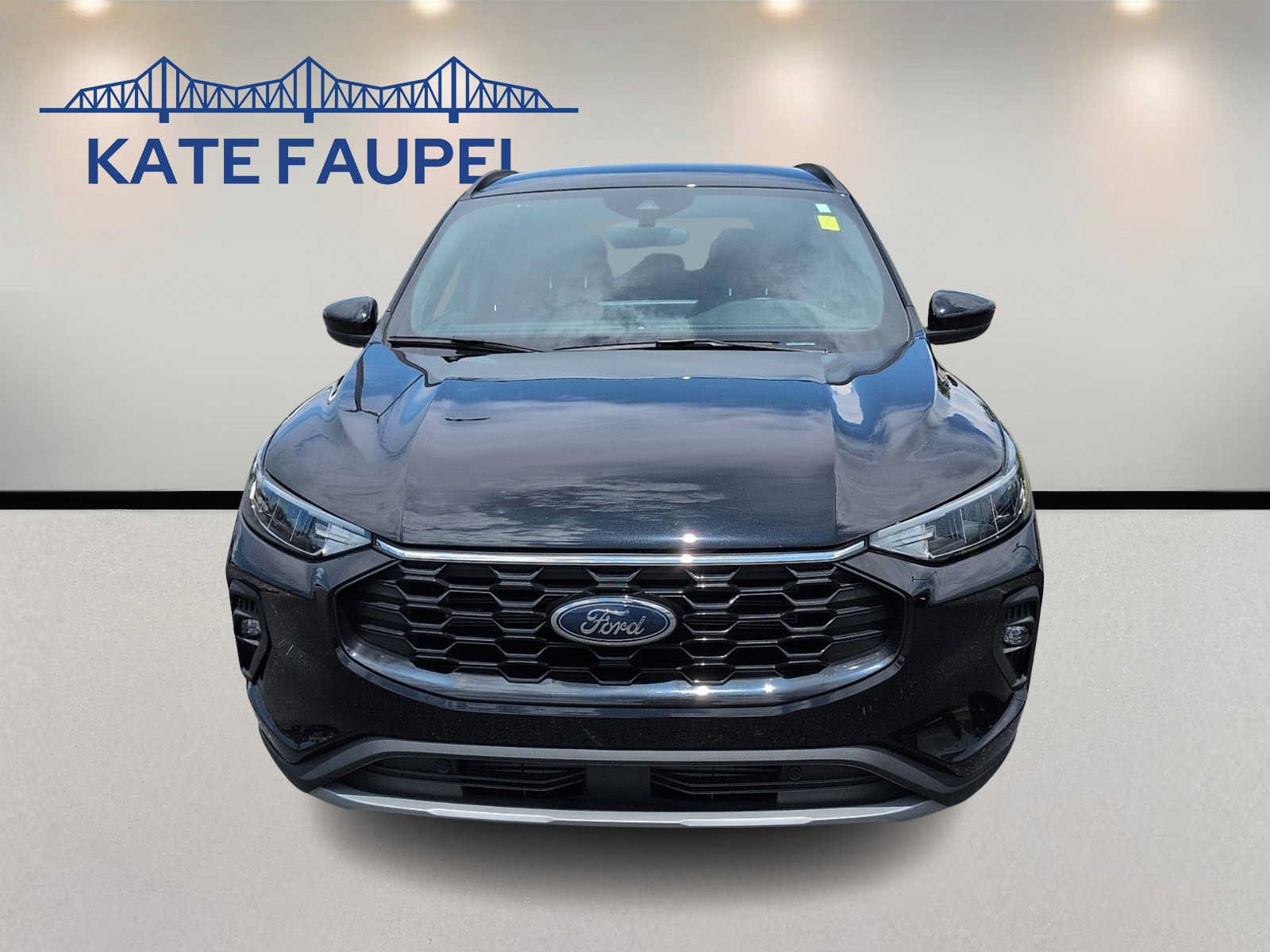 Certified 2025 Ford Escape ST-Line Select w/ Tech Pack #1 AWD/4WD image 2