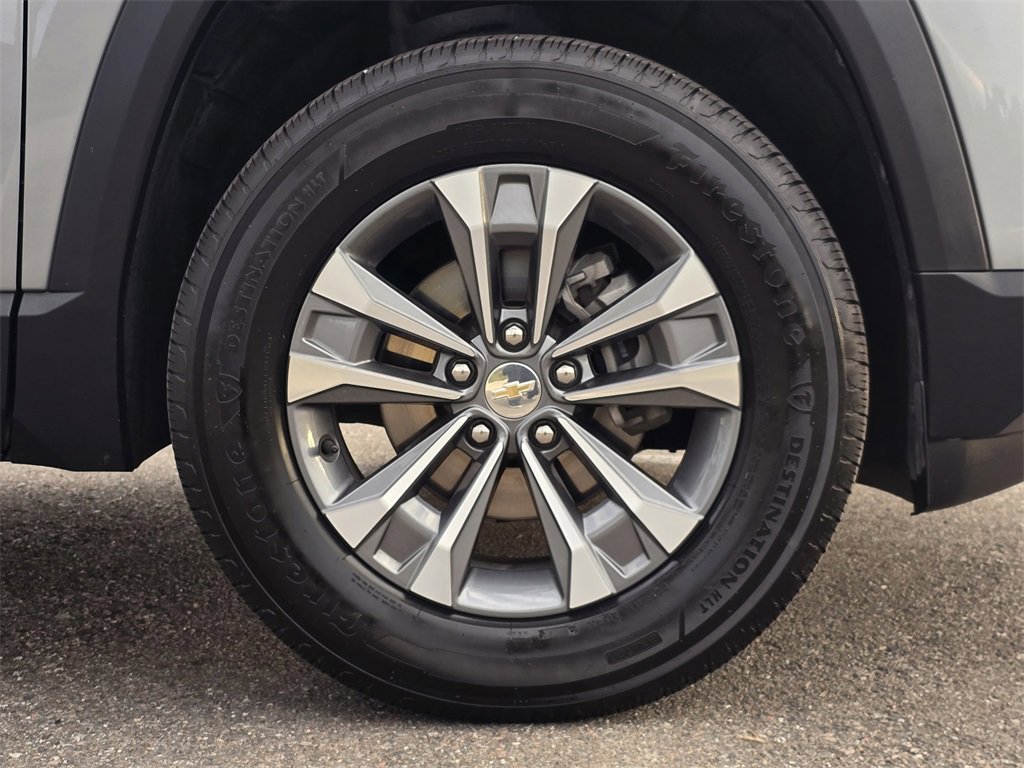 Certified 2025 Chevrolet Equinox LT image 12