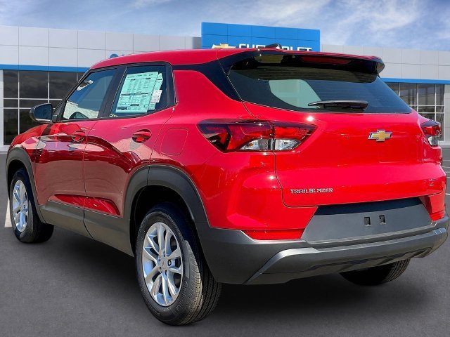 New 2026 Chevrolet TrailBlazer LS FWD image 3