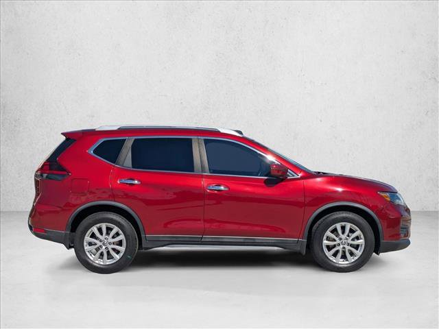 Used 2018 Nissan Rogue SV image 4