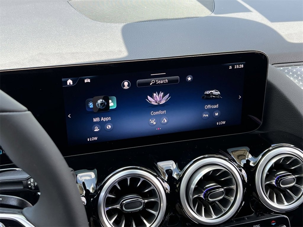 Certified 2025 Mercedes-Benz GLA 250 4MATIC image 18