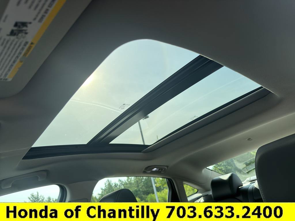 Used 2017 Buick LaCrosse Premium w/ Driver Confidence Package #2 FWD image 21