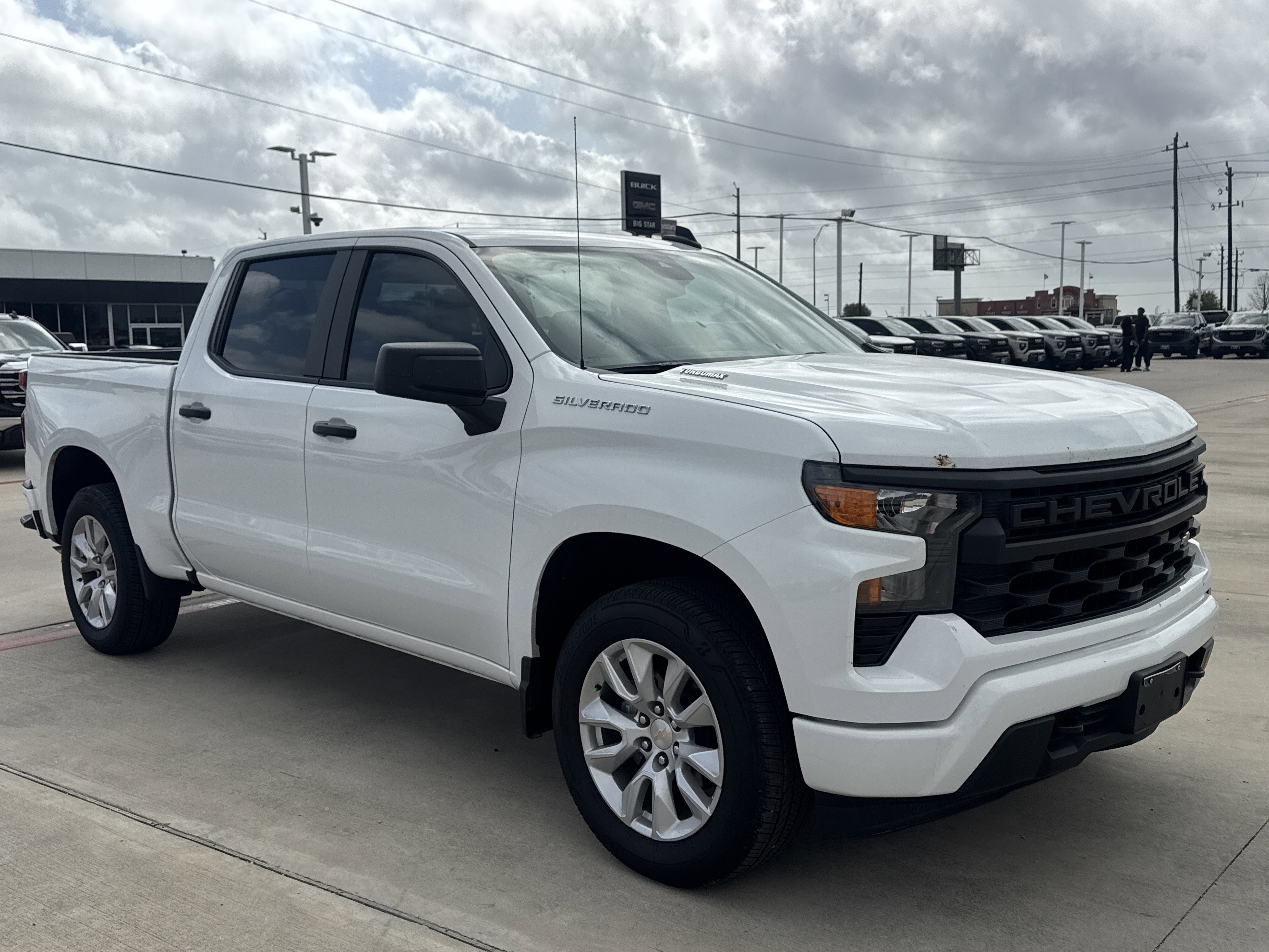 Used 2025 Chevrolet Silverado 1500 Custom image 15