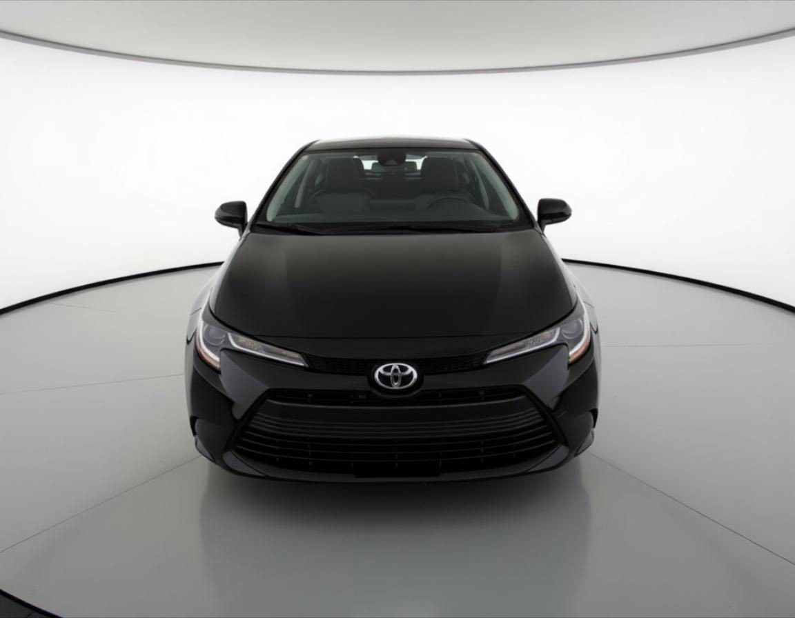 Used 2025 Toyota Corolla LE image 2