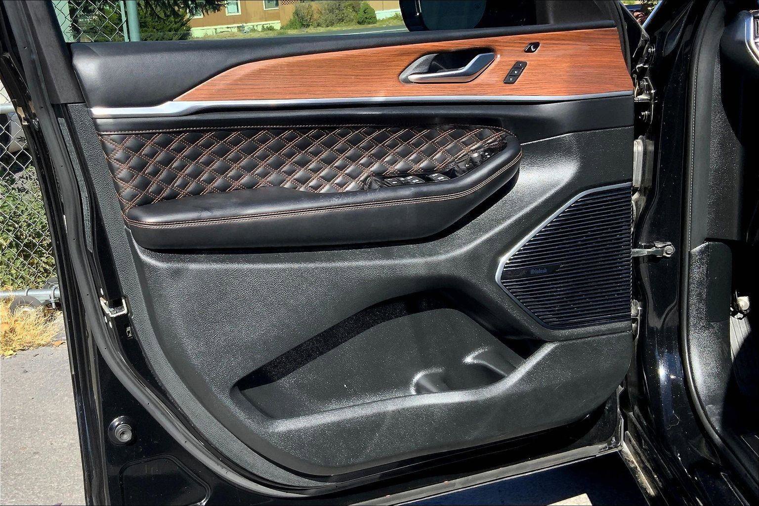 Certified 2021 Jeep Grand Cherokee L Summit w/ Advanced Protech Group IV image 23