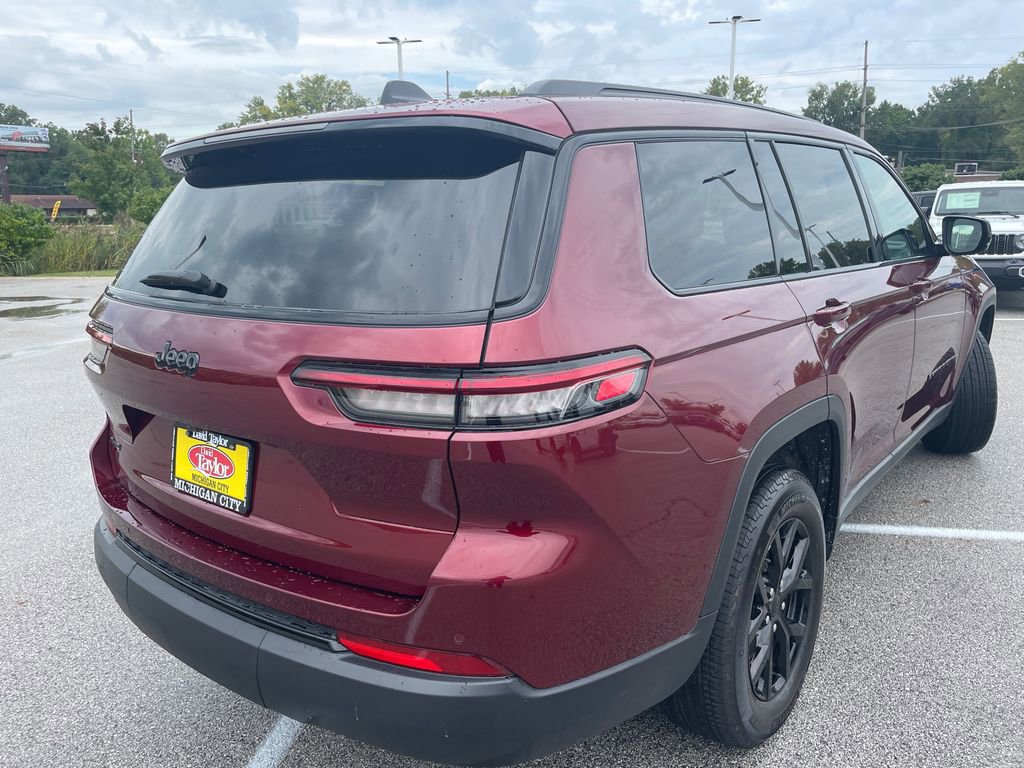 Used 2025 Jeep Grand Cherokee L Altitude w/ Trailer Tow Package image 6