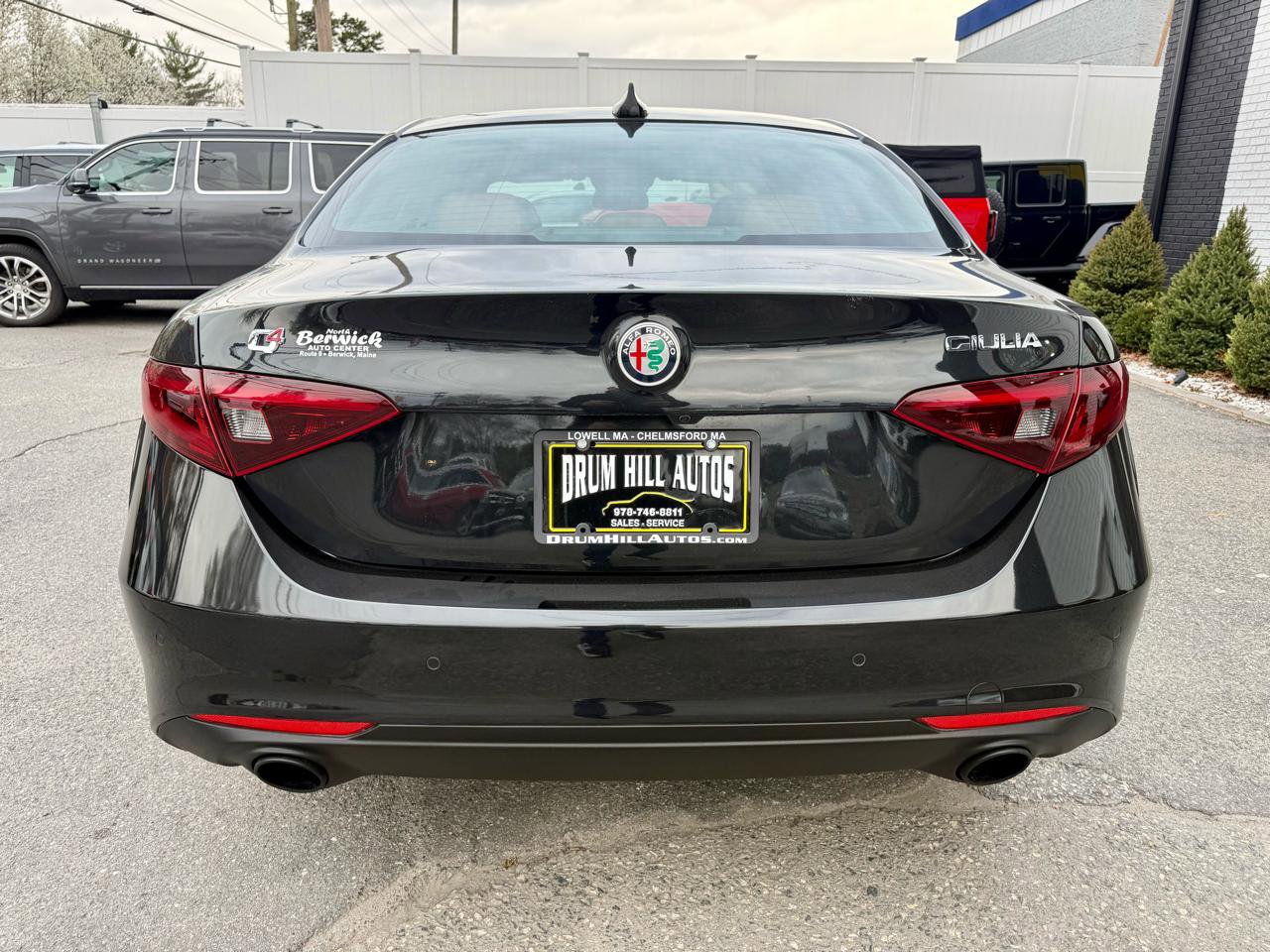 Used 2022 Alfa Romeo Giulia Ti AWD/4WD image 5