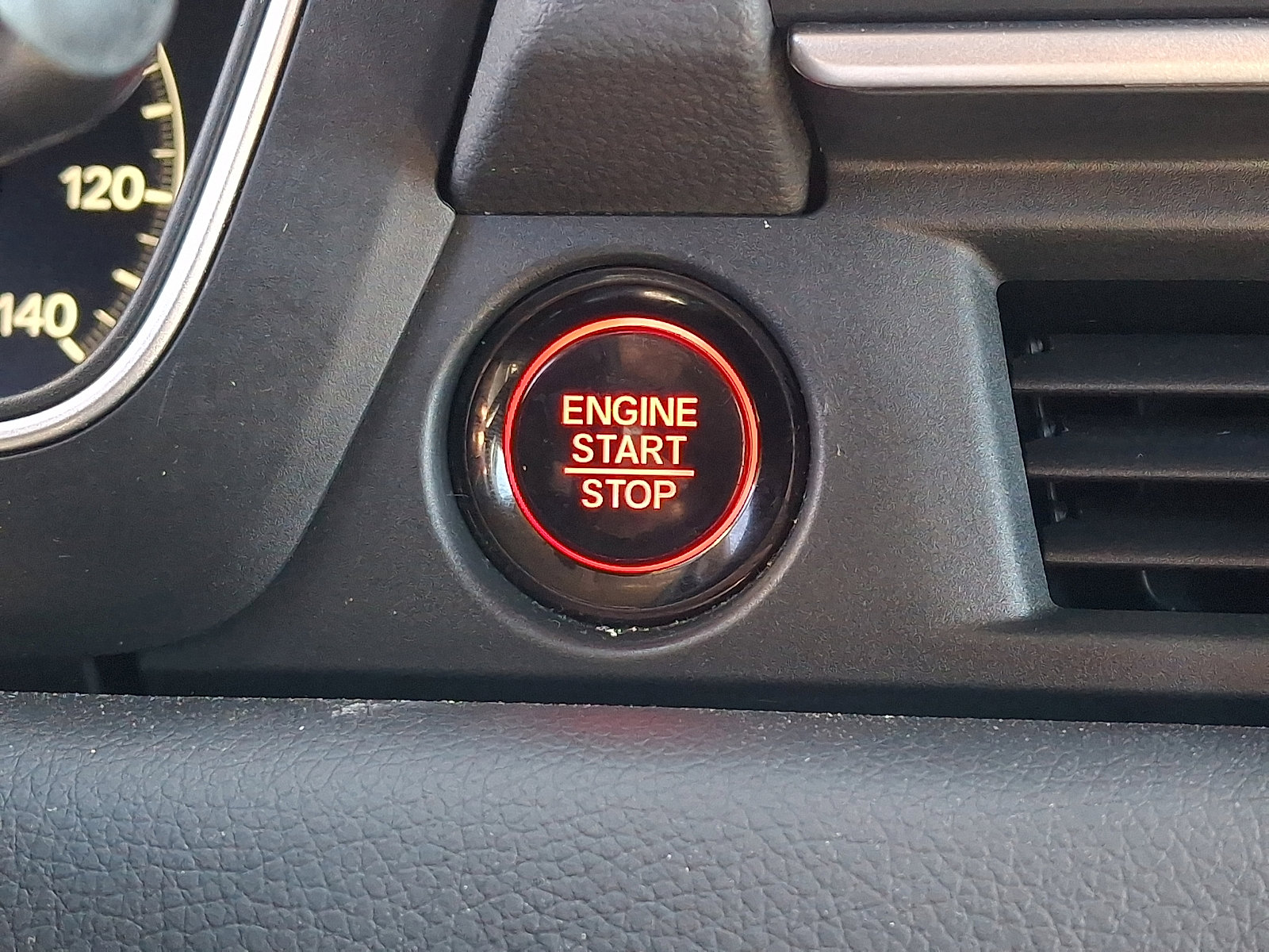 Certified 2023 Honda Pilot EX-L image 24