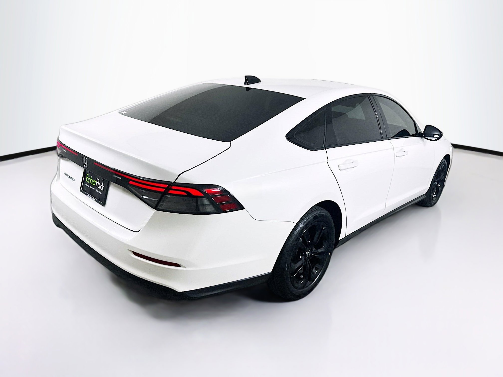 Used 2025 Honda Accord SE image 9