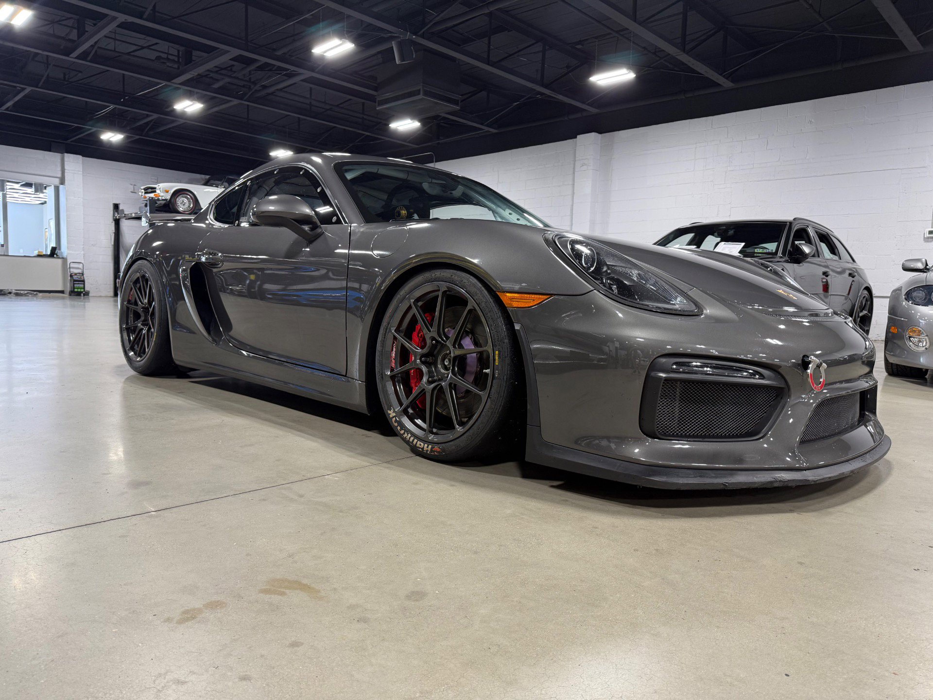 Used 2016 Porsche Cayman GT4 image 15