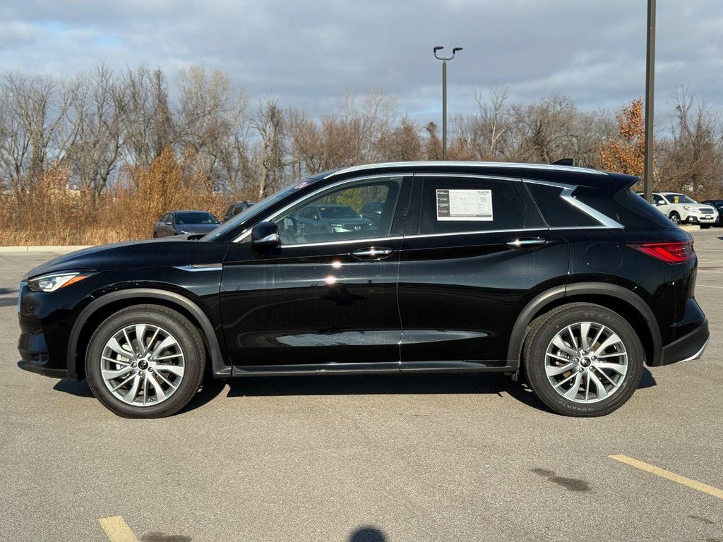 Used 2024 INFINITI QX50 Luxe image 2