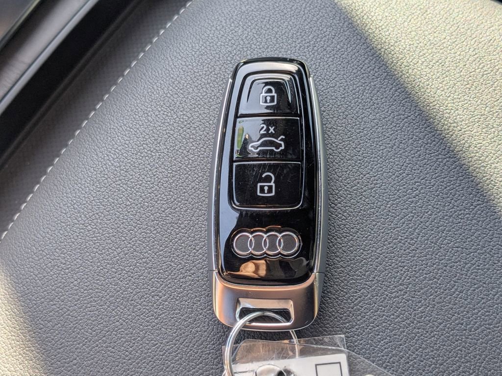 Used 2021 Audi Q8 Premium Plus w/ Premium Plus Package image 27