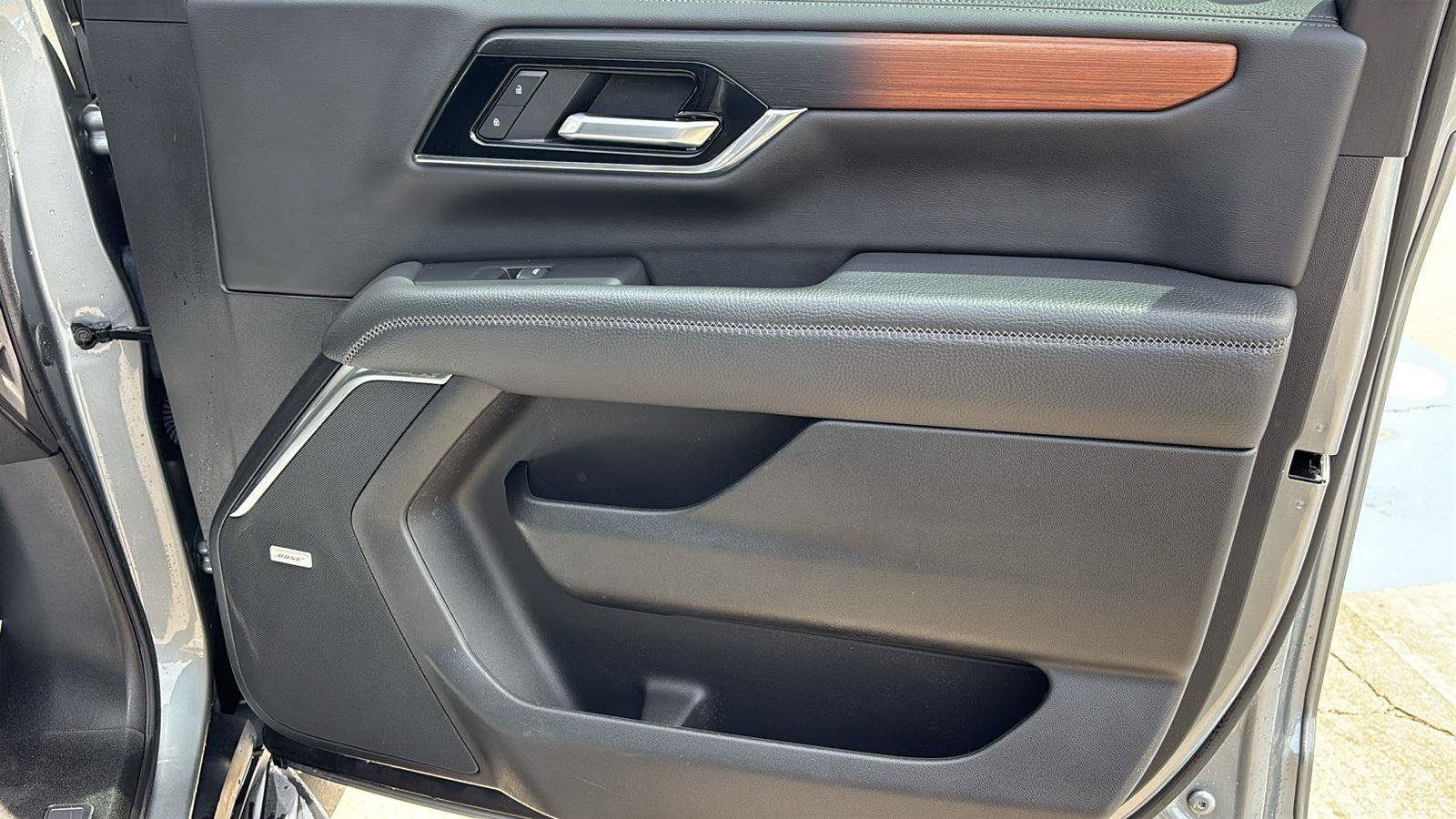 Certified 2025 GMC Yukon Denali AWD/4WD image 24