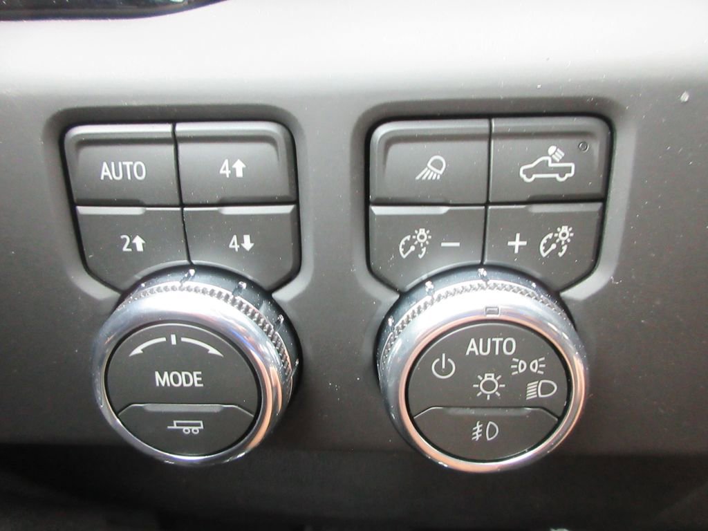 New 2026 GMC Sierra 1500 AT4 w/ AT4 Premium Package image 17