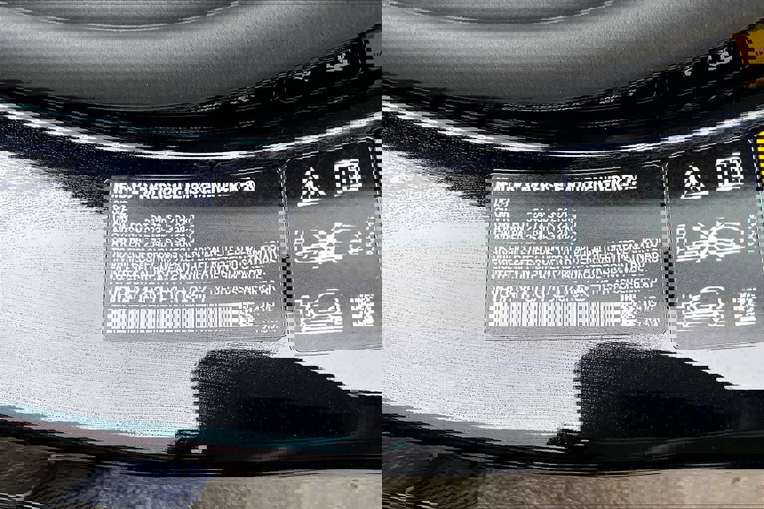 Used 2023 BMW M850i xDrive Convertible image 39