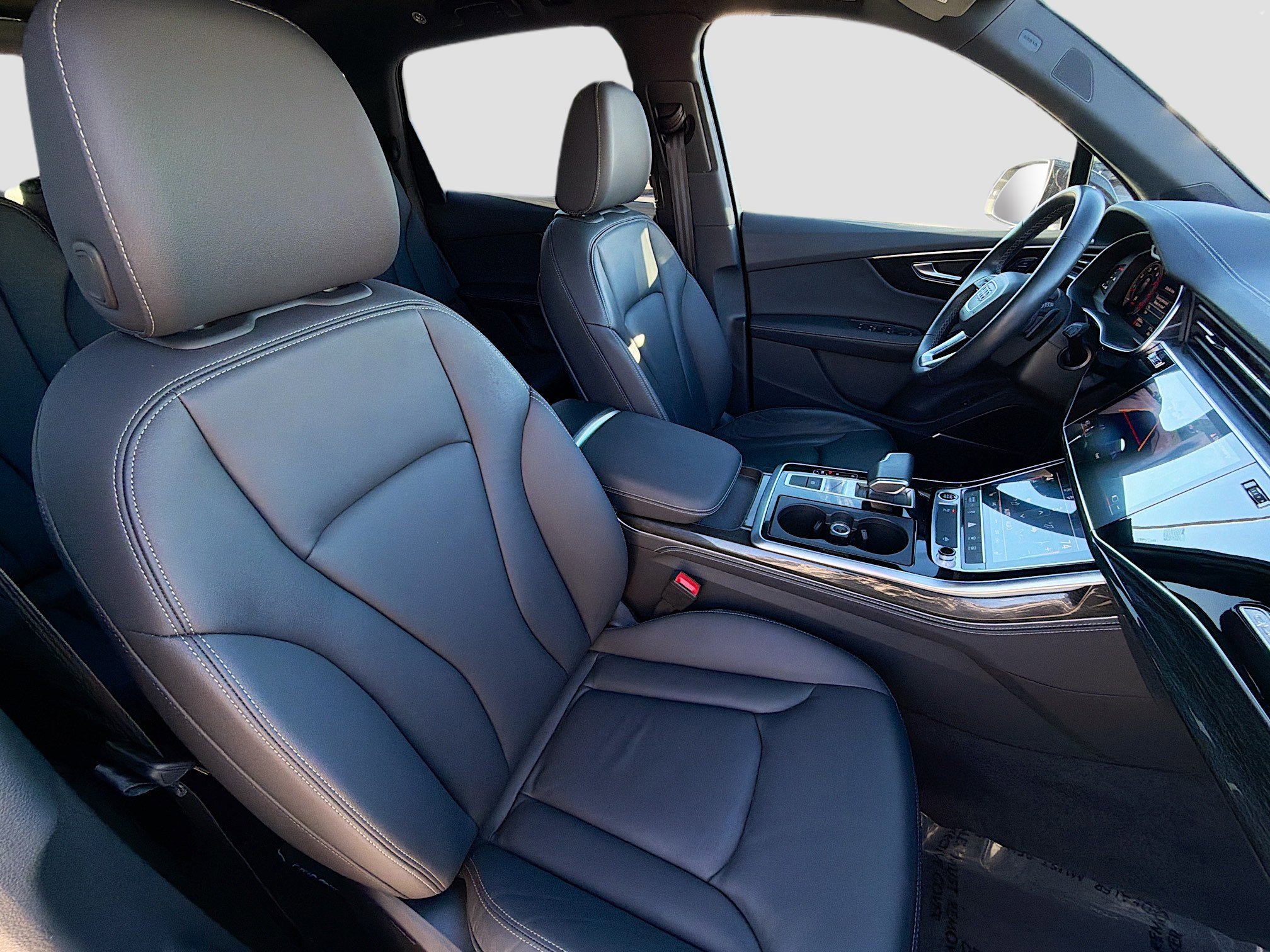 Certified 2025 Audi Q7 3.0T Premium Plus image 15