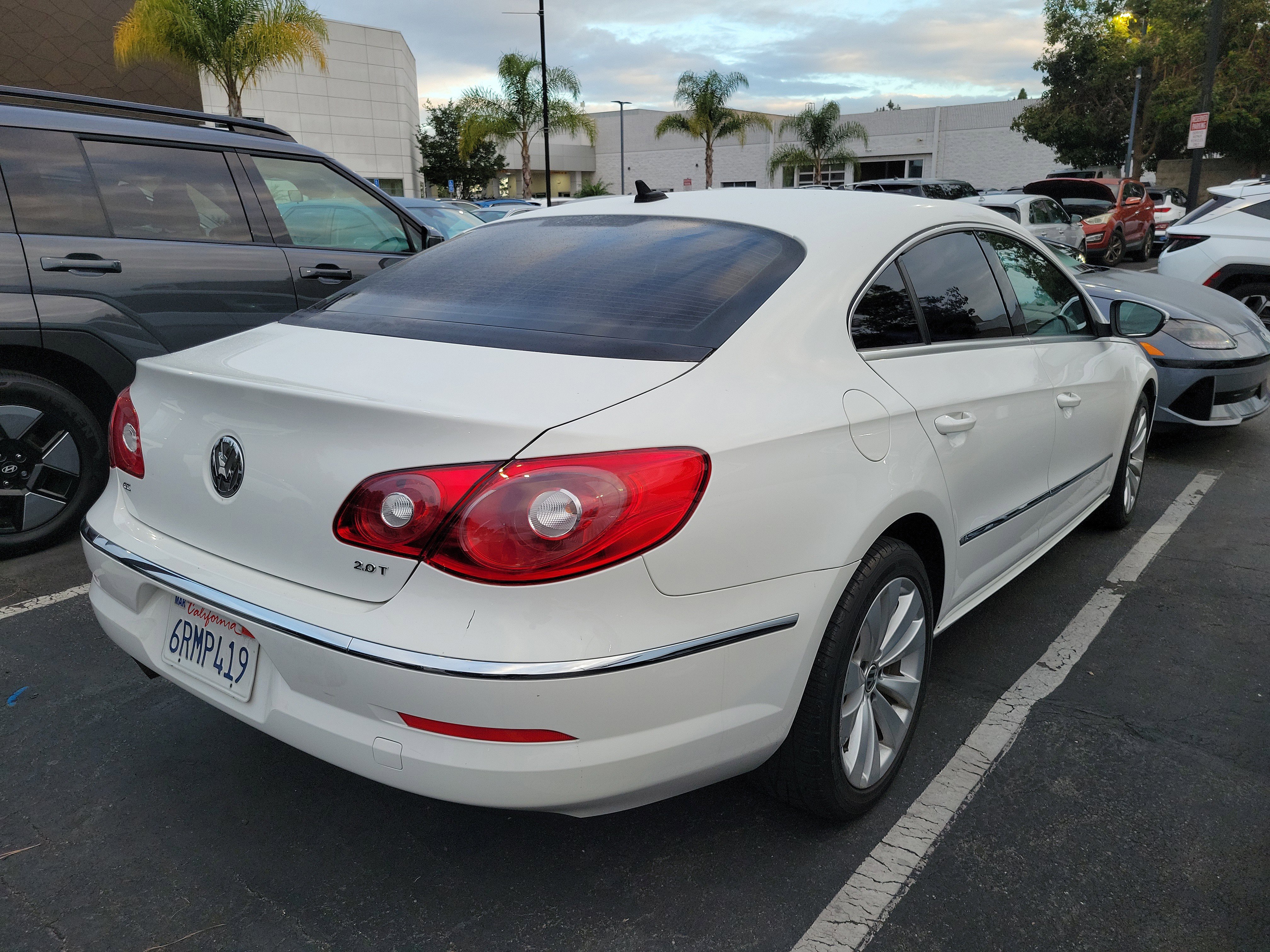 Used 2011 Volkswagen CC Sport image 4