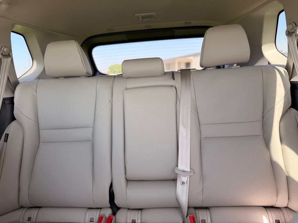 New 2026 Nissan Rogue Dark Armor AWD/4WD image 10
