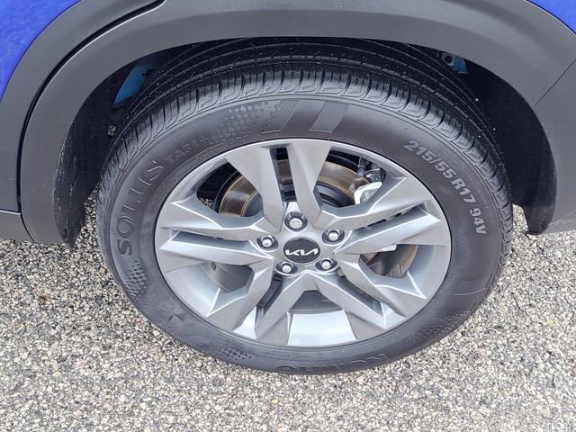 Used 2023 Kia Seltos S w/ Navigation Package AWD/4WD image 27