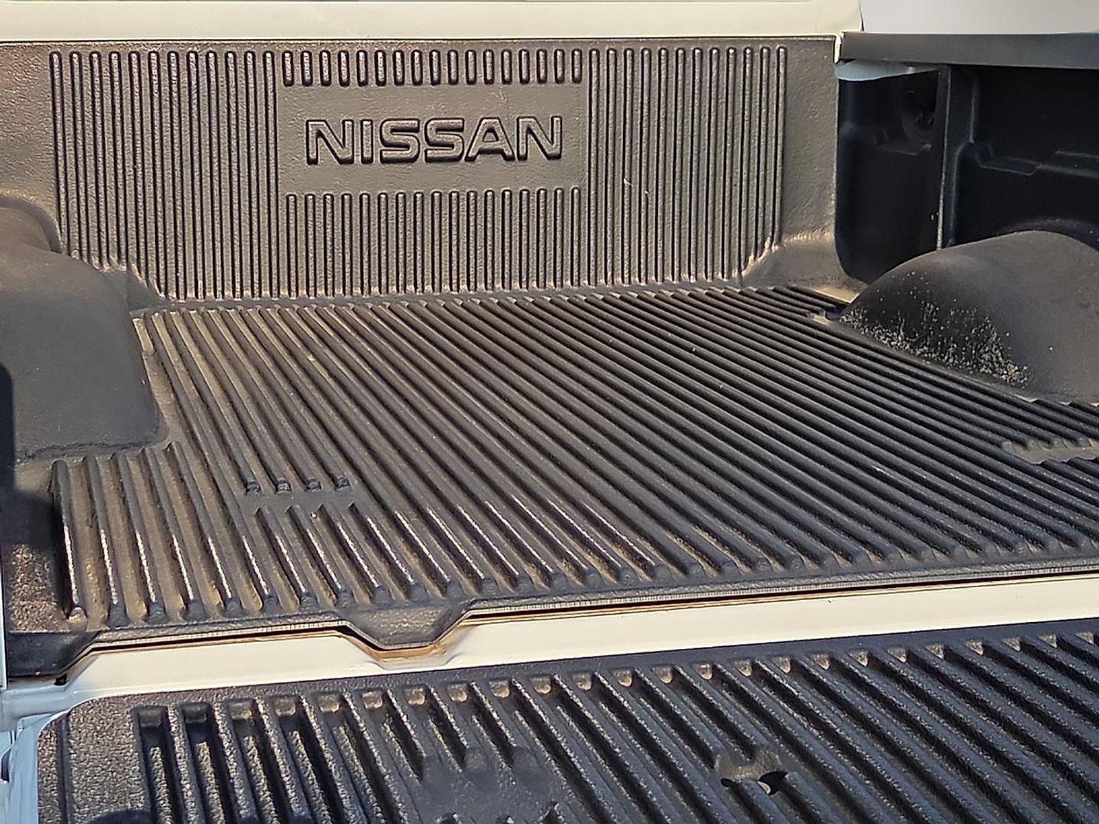 Used 2017 Nissan Frontier Desert Runner RWD image 8