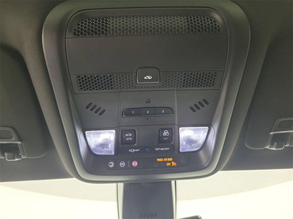 Certified 2023 Cadillac XT6 Premium Luxury w/ Technology Package image 32