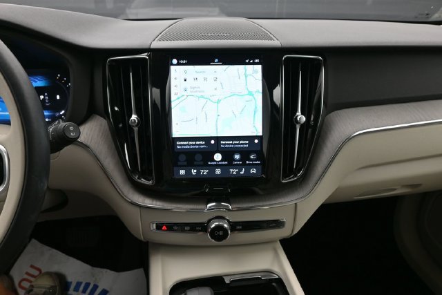 Used 2023 Volvo XC60 B5 Plus w/ Climate Package AWD/4WD image 13
