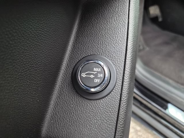 Used 2021 Chevrolet Traverse Premier FWD image 17