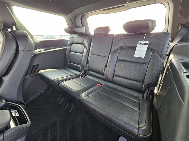 New 2025 Lincoln Navigator Black Label image 28