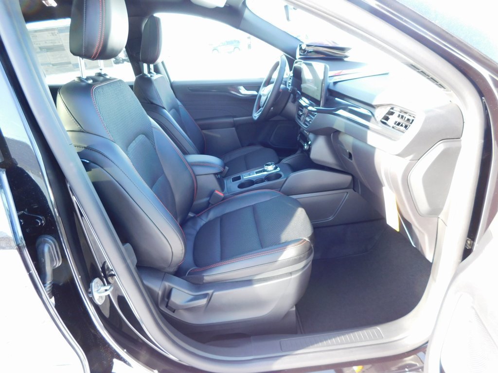 New 2026 Ford Escape ST-Line w/ Tech Pack #1 AWD/4WD image 18