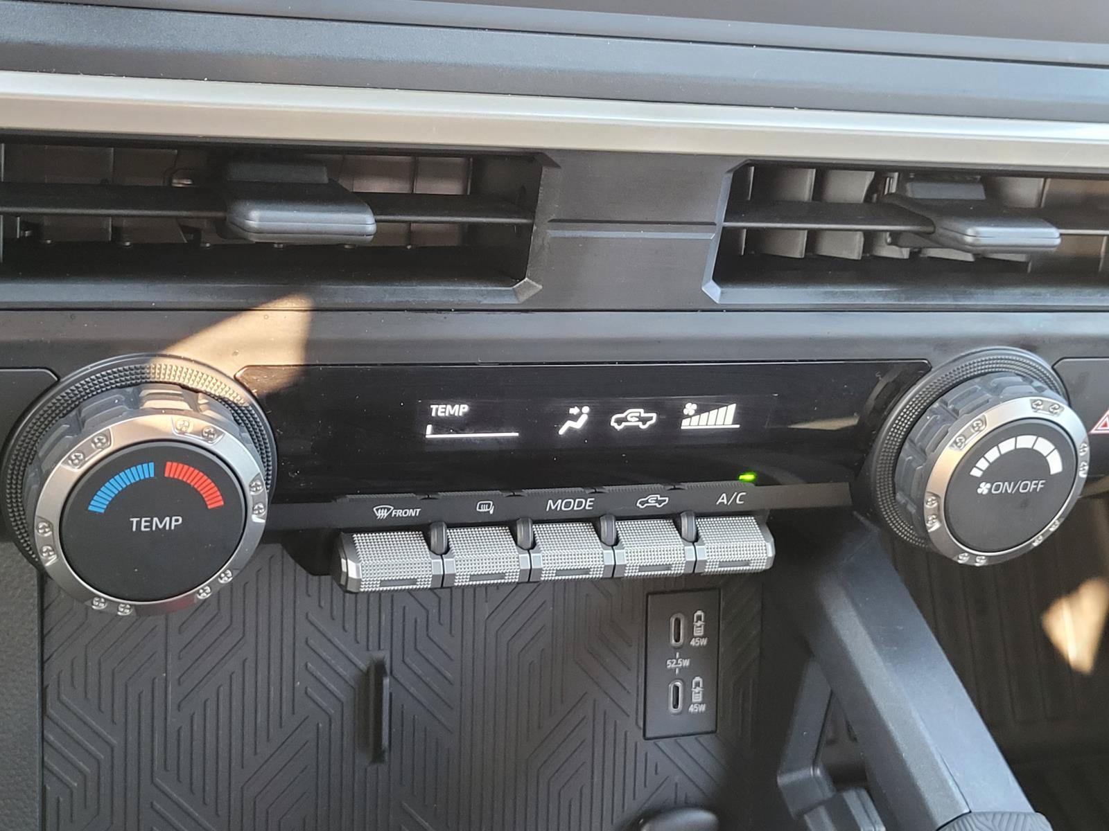 Used 2024 Toyota Tacoma SR RWD image 28
