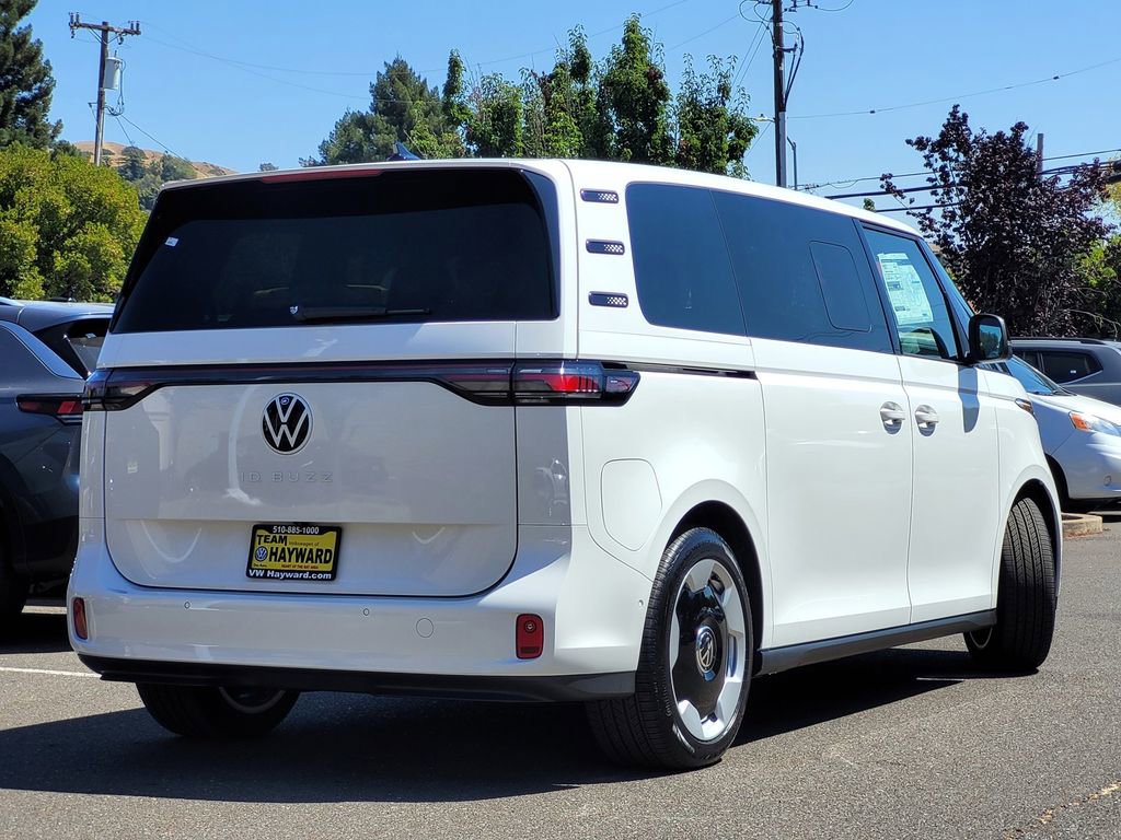 New 2025 Volkswagen ID. Buzz Pro S RWD image 4