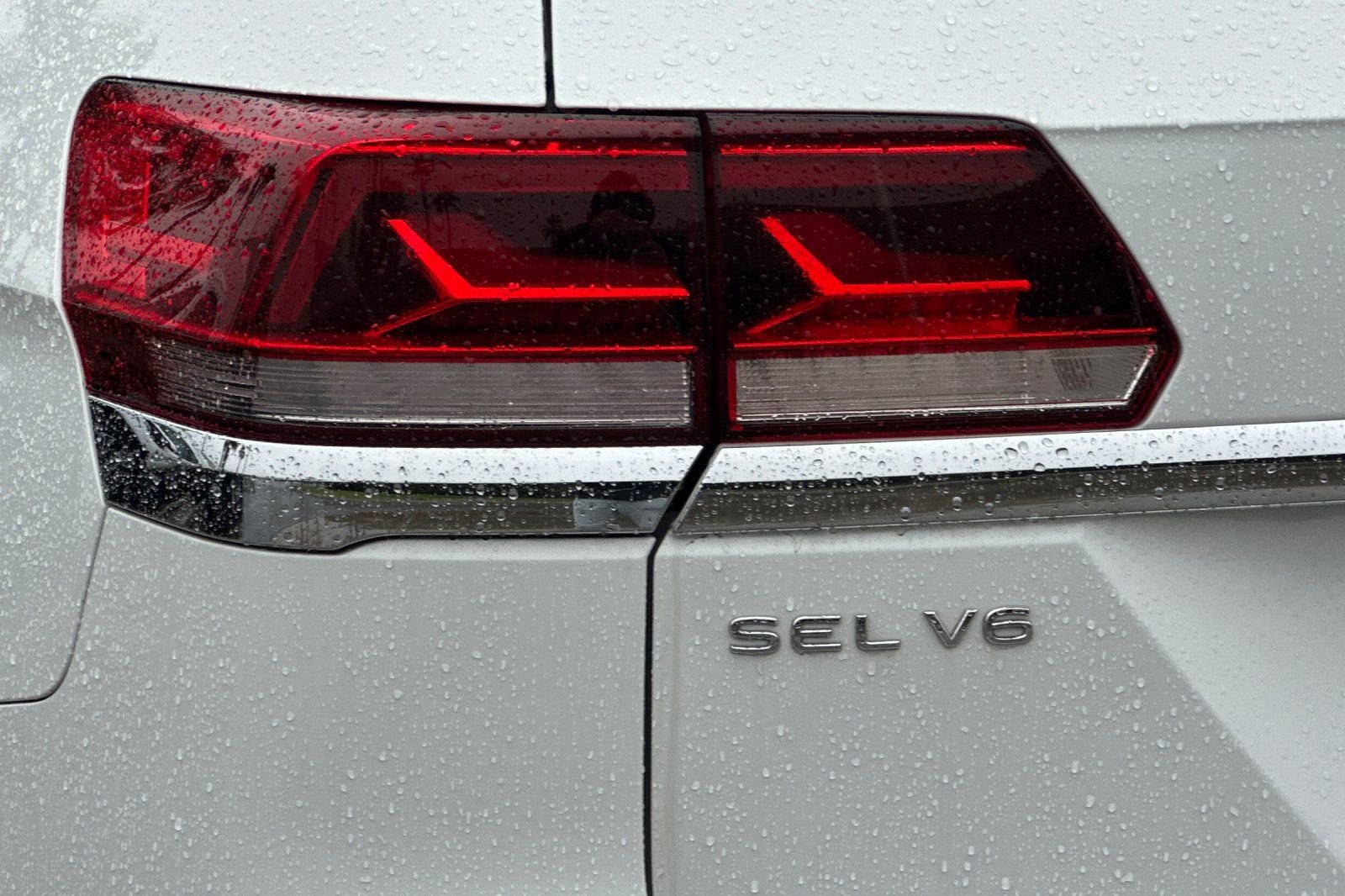 Used 2021 Volkswagen Atlas SEL Premium image 29