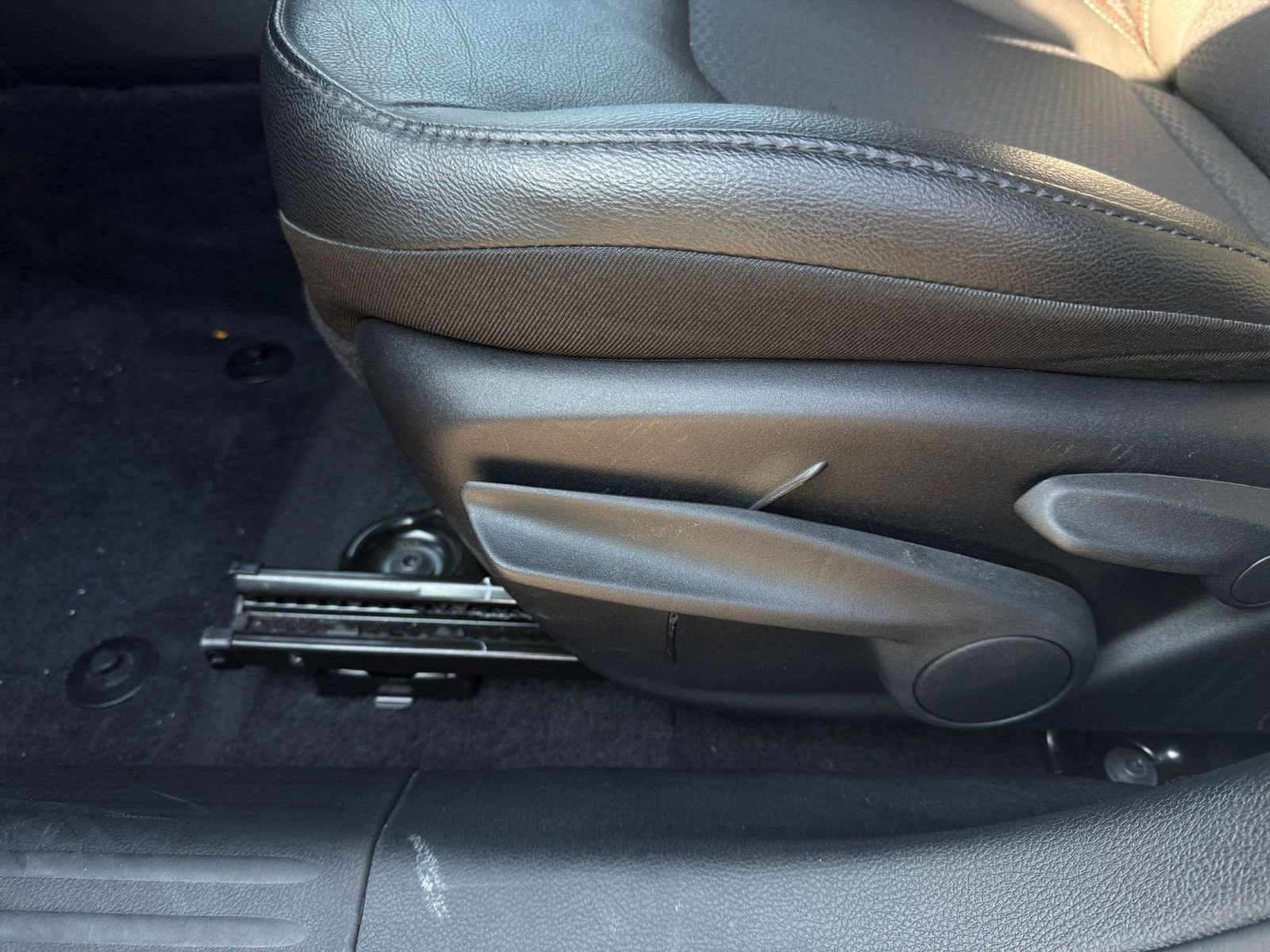 Used 2025 Jeep Compass Trailhawk image 23