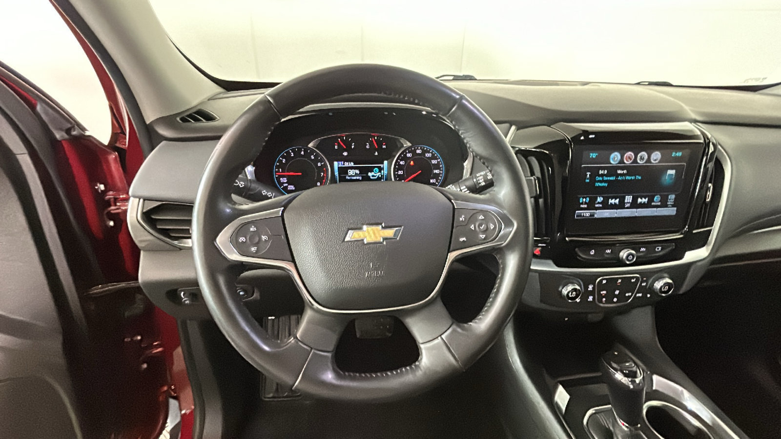 Used 2018 Chevrolet Traverse LT FWD image 18