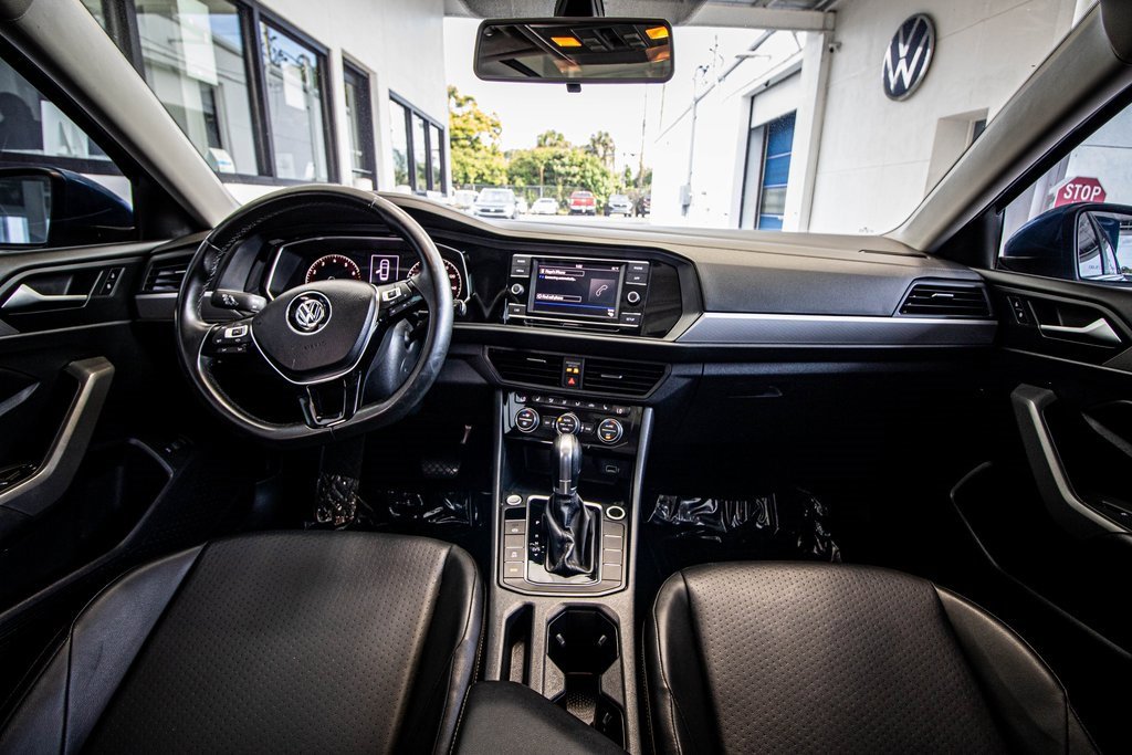 Used 2019 Volkswagen Jetta SE image 29