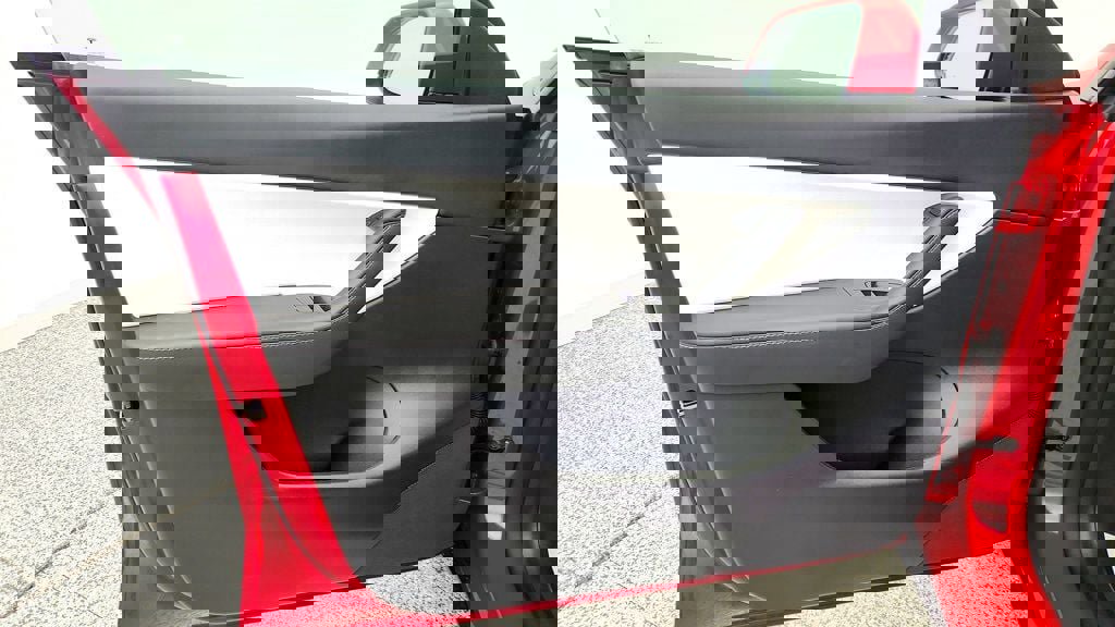 Used 2022 Tesla Model Y Performance image 11