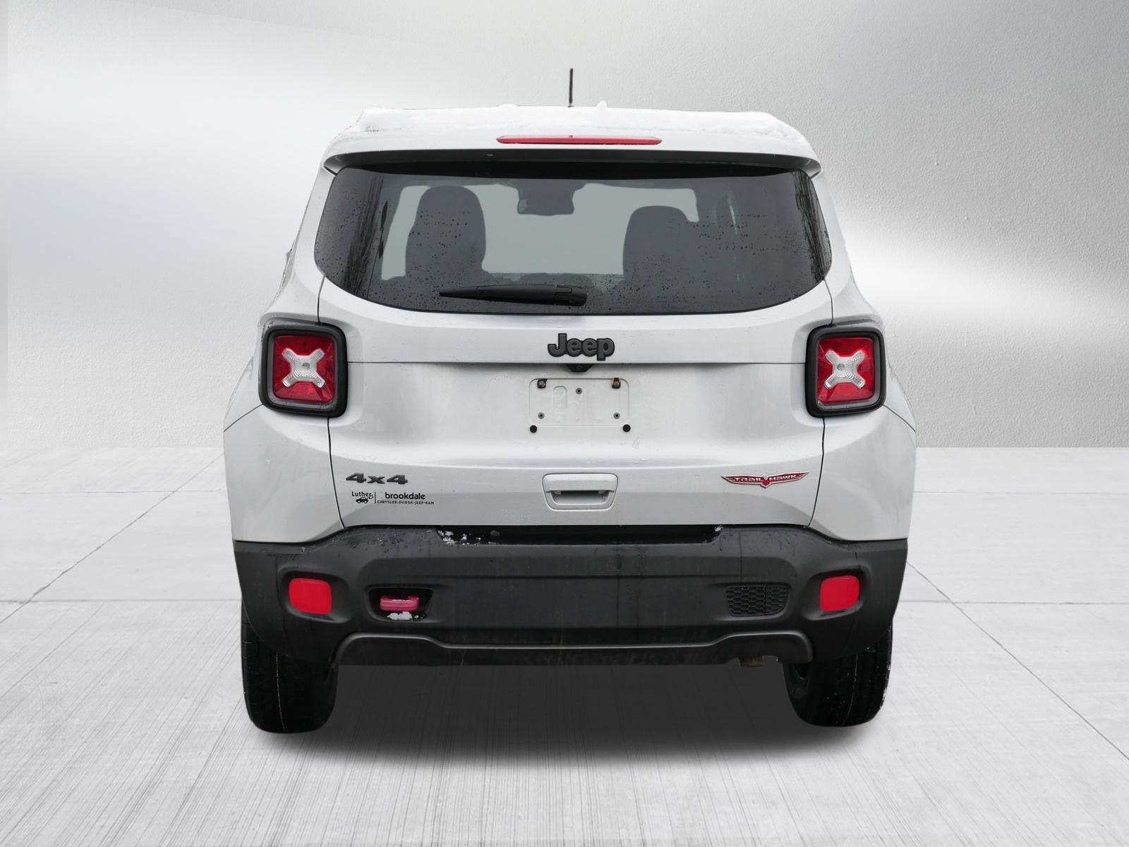 Used 2018 Jeep Renegade Trailhawk image 6