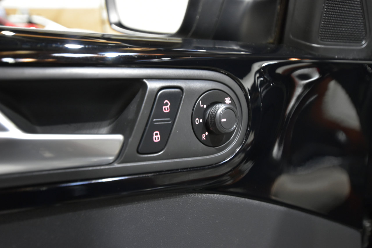 Used 2016 Volkswagen Beetle 1.8T S image 9