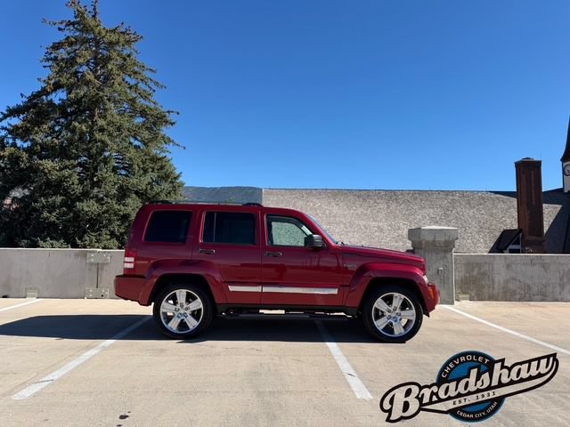 Used 2012 Jeep Liberty Limited Jet w/ Trailer Tow Class III Group AWD/4WD image 3