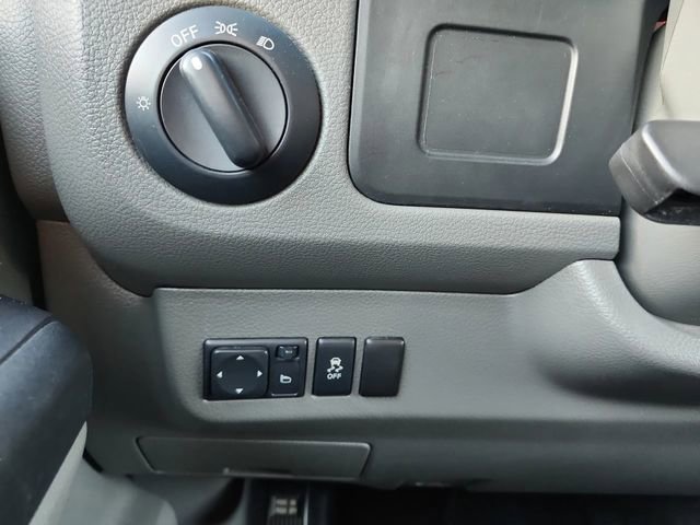 Used 2019 Nissan NV 2500 SV image 14