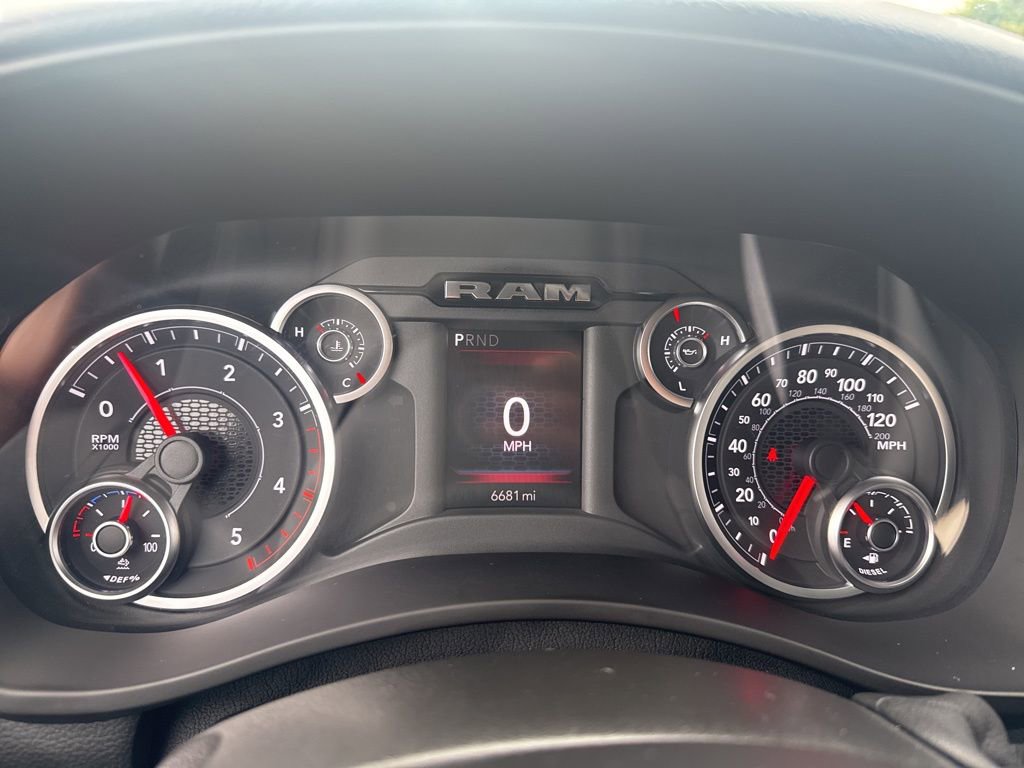 Used 2025 RAM 2500 Lone Star AWD/4WD image 10