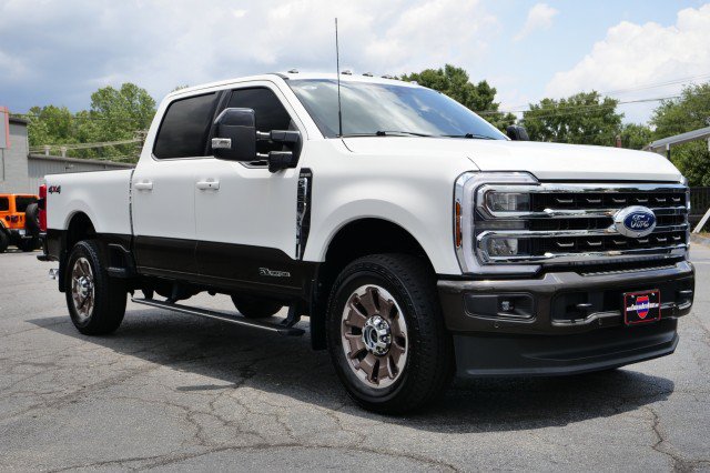 Used 2024 Ford F350 King Ranch AWD/4WD image 4