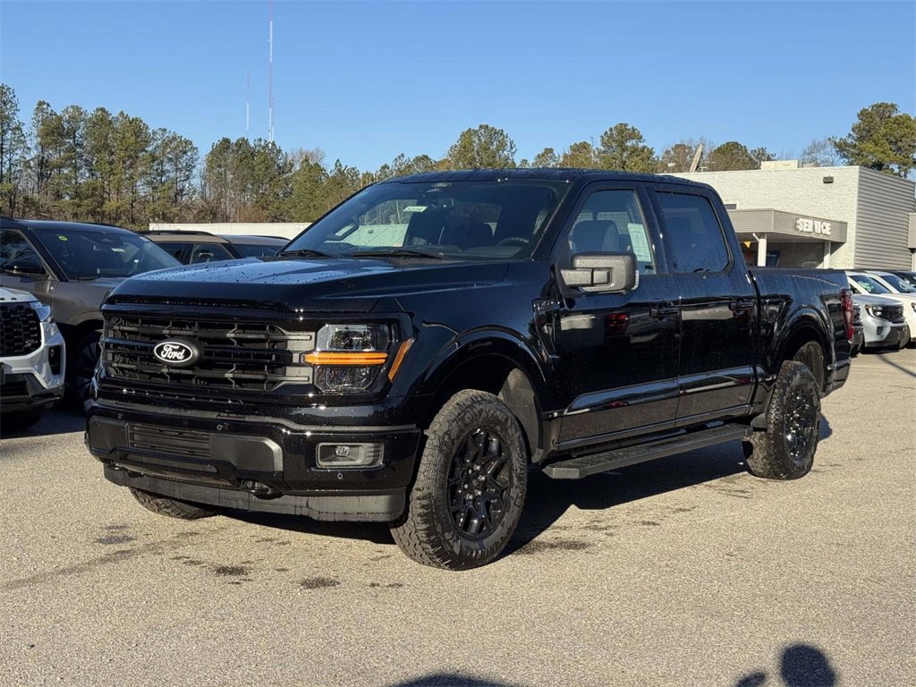 New 2025 Ford F150 XLT w/ Equipment Group 302A MID image 23