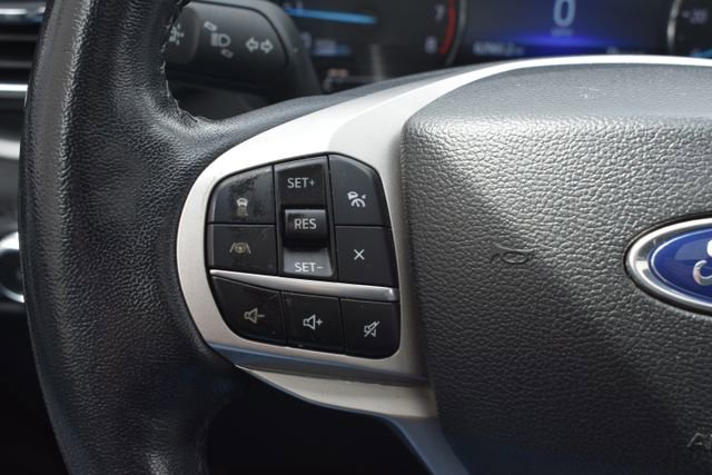 Used 2022 Ford Explorer XLT w/ Equipment Group 202A AWD/4WD image 24