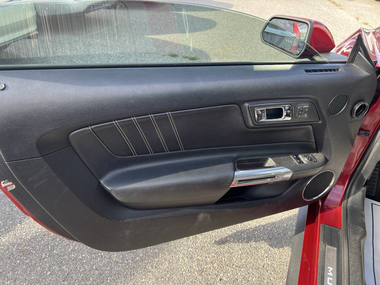 Used 2015 Ford Mustang GT Premium w/ Equipment Group 401A image 16